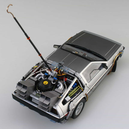 Aoshima - Back to the Future Pt.1 1/24 DeLorean Time Machine. - The Scale Model Stash