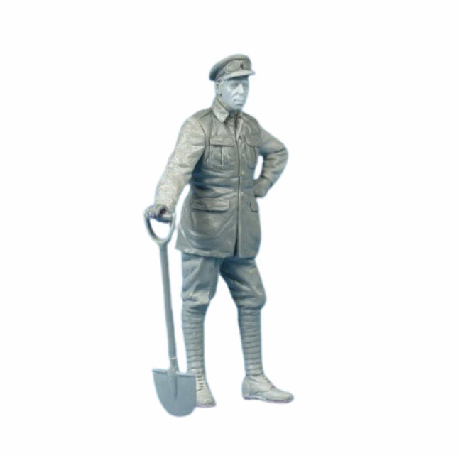 CSM - British Armoured Car Division Serviceman with a Shovel - 1/35 (F35 - 003) - The Scale Model Stash