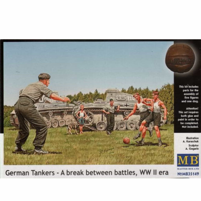 Masterbox - German Tankers - A break between battles, WWII era 1/35 - The Scale Model Stash